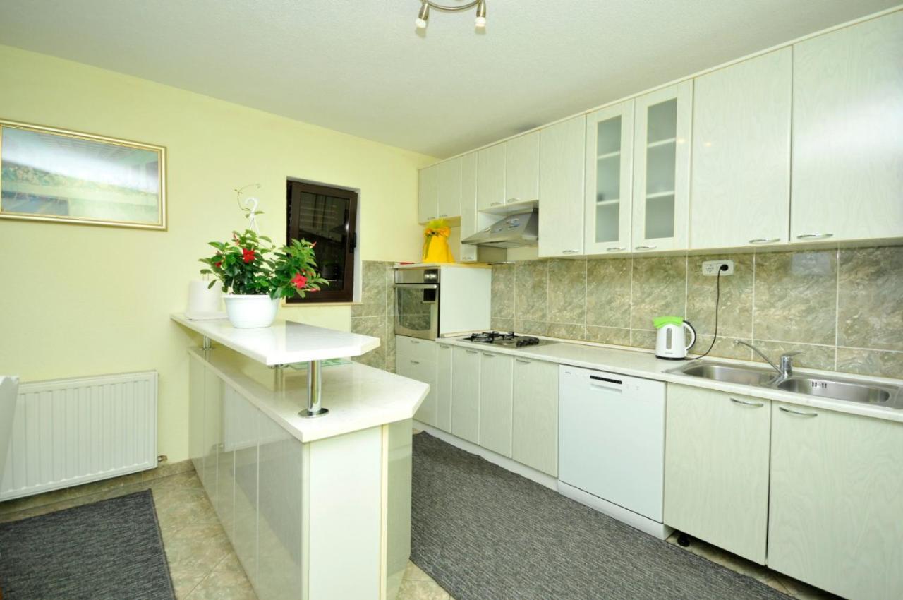 Roso Apartment With Sea View Trogir Eksteriør bilde