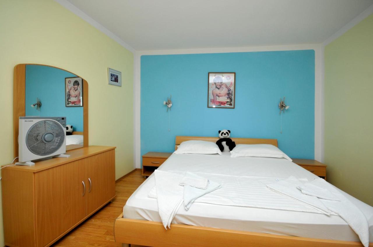 Roso Apartment With Sea View Trogir Eksteriør bilde